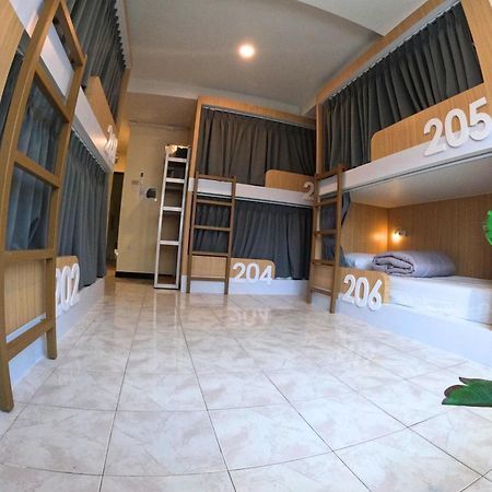 Kpop Hostel Karon エクステリア 写真