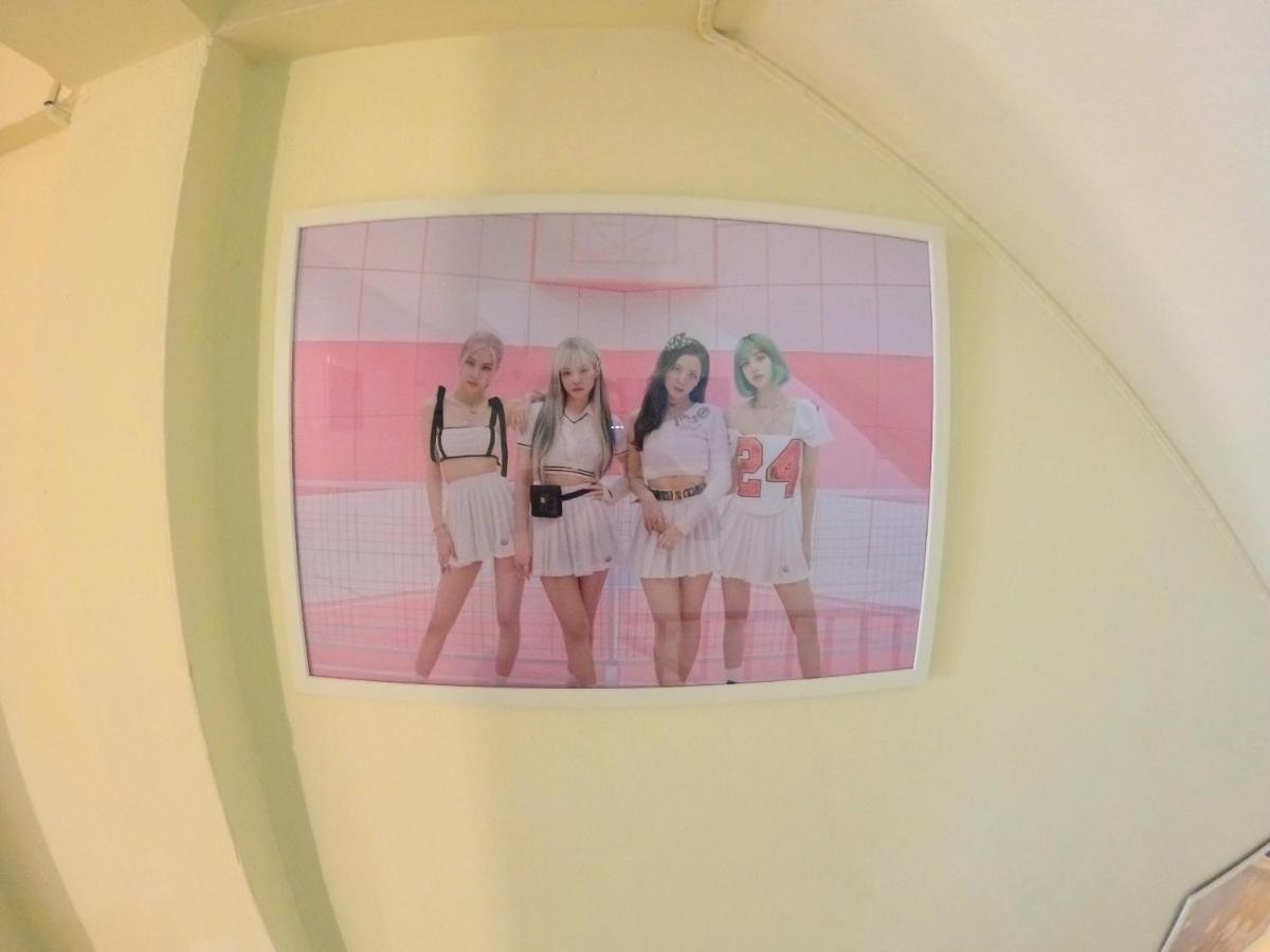Kpop Hostel Karon エクステリア 写真