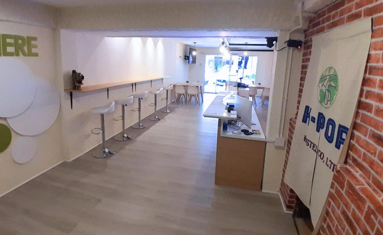 Kpop Hostel Karon エクステリア 写真