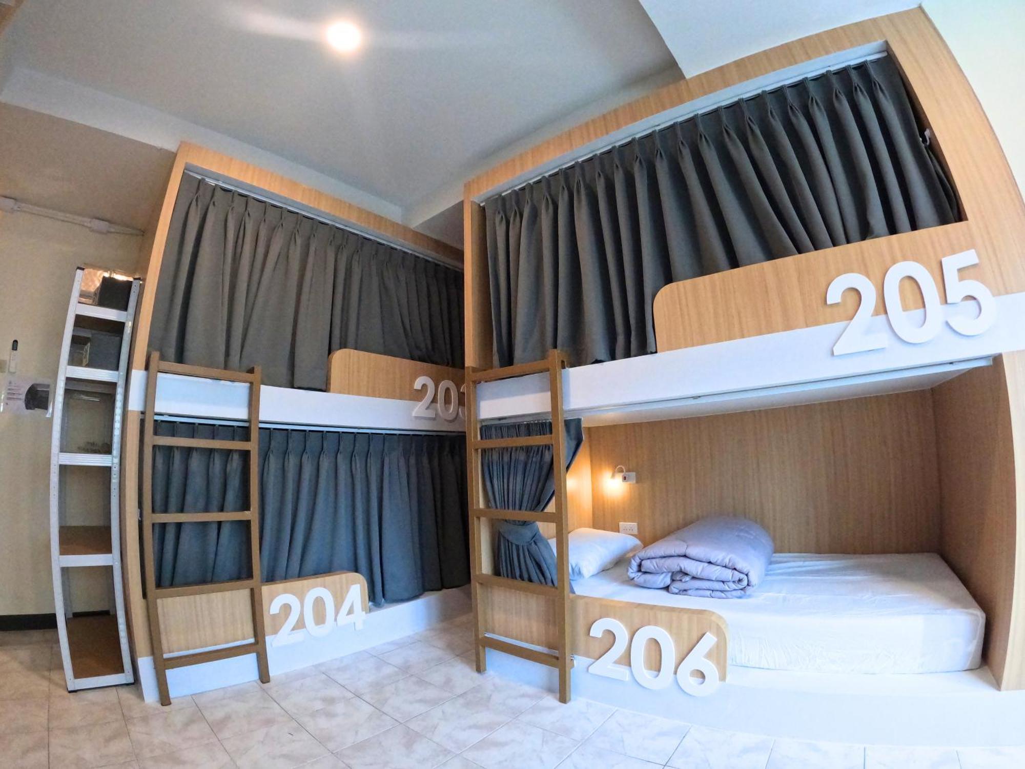 Kpop Hostel Karon エクステリア 写真