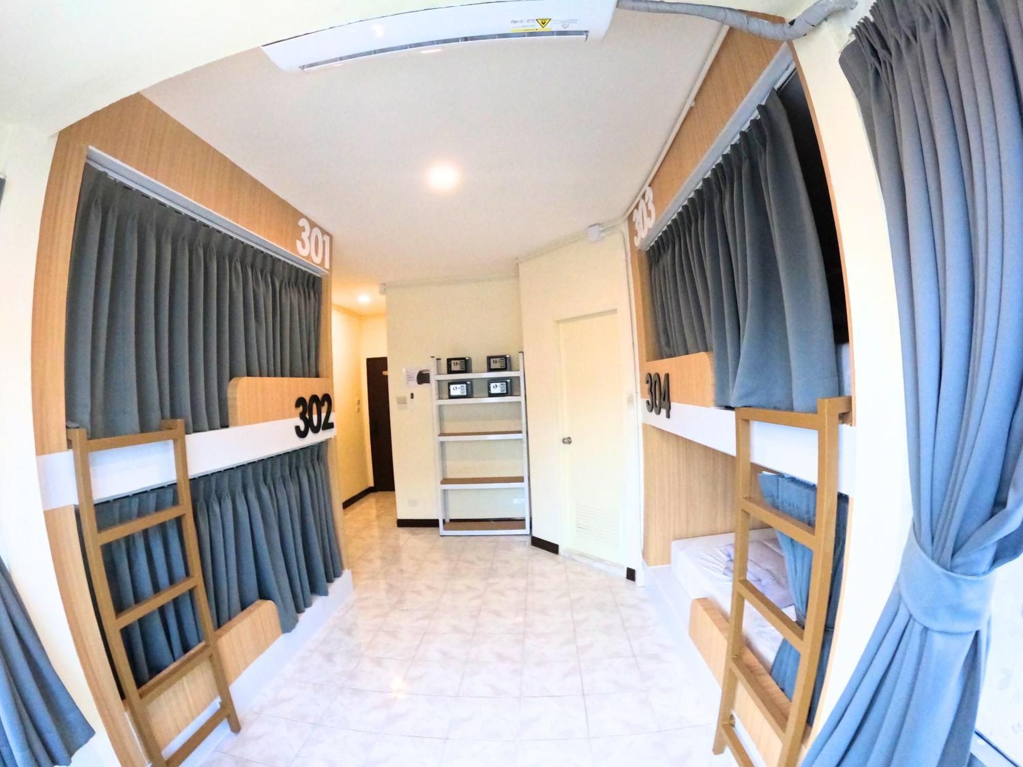 Kpop Hostel Karon エクステリア 写真